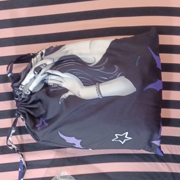 DOLLSKILL IN COLLABORATION *ELVIRA SHEET SET* FULL/QUEEN BLACK/PURPLE GRAPHICS - Picture 7 of 8